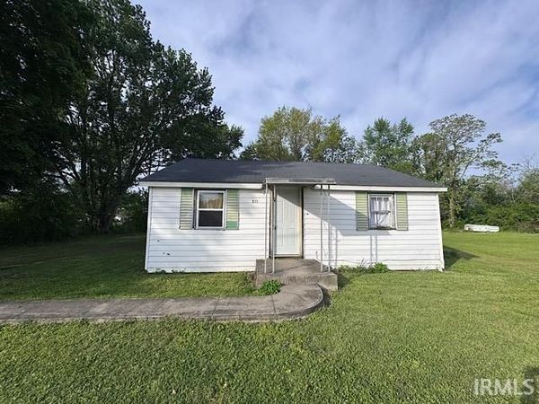 211 W Pearl Street, Dunkirk, IN 47336
