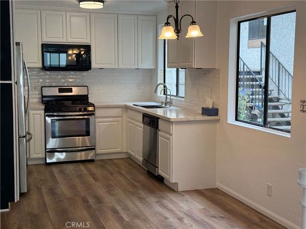 950 W Lambert, Unit 11, La Habra, CA 90631