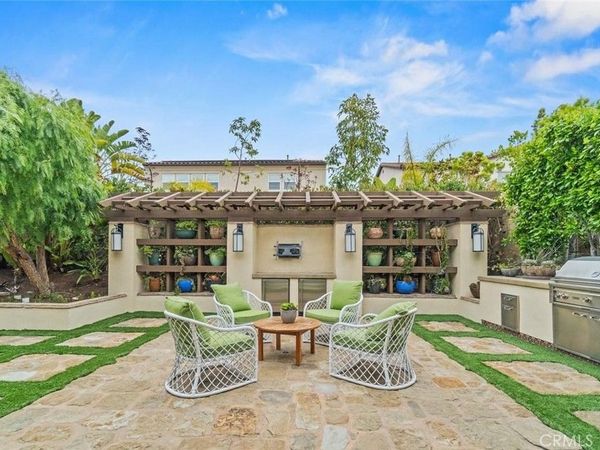 208 Radial, Irvine, CA 92618