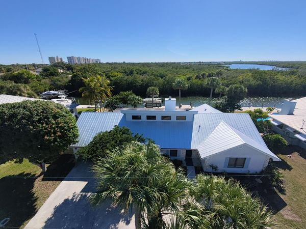 929 Jackson Way, Fort Pierce, FL 34949