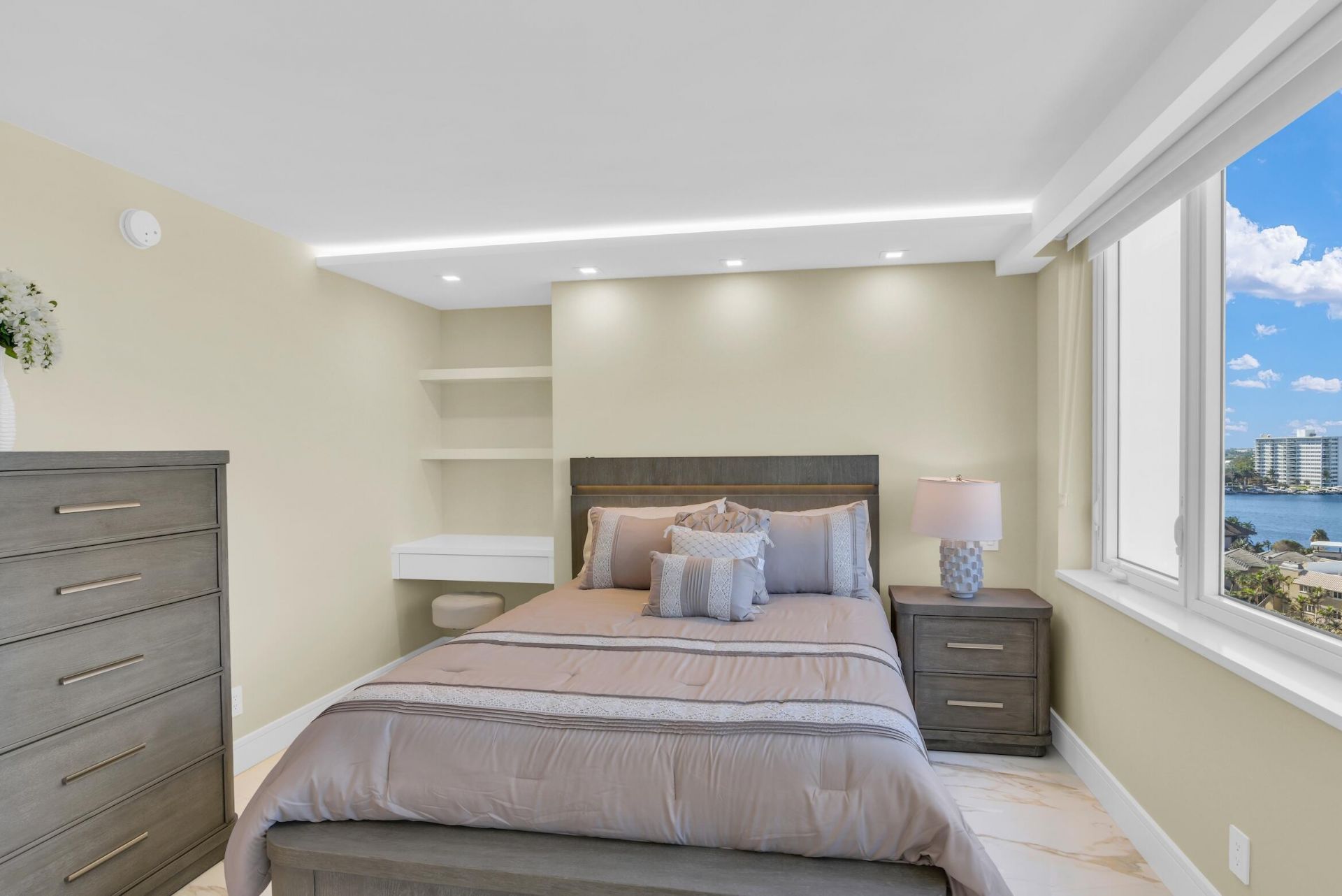 550 S Ocean Boulevard, Unit 1009, Boca Raton, FL 33432 Photo