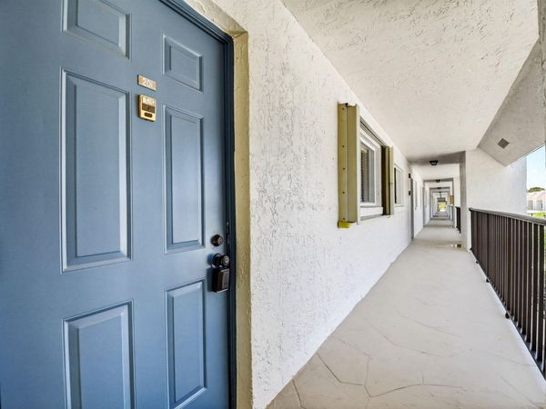 2975 SW 22nd Avenue, Unit 2010, Delray Beach, FL 33445