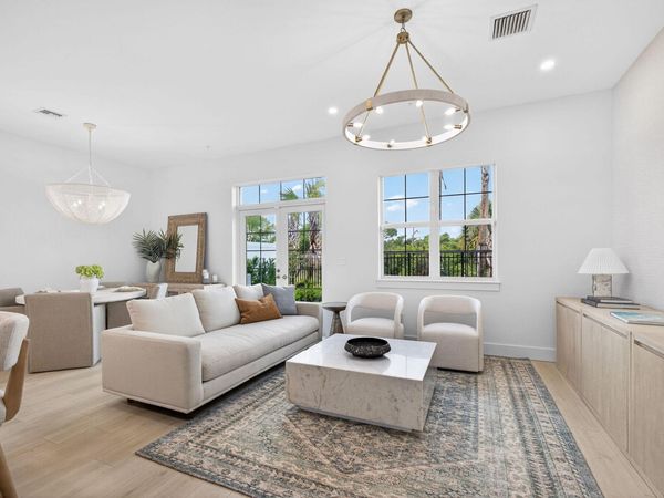 115 Water Pointe Place, Unit 33, Jupiter, FL 33477