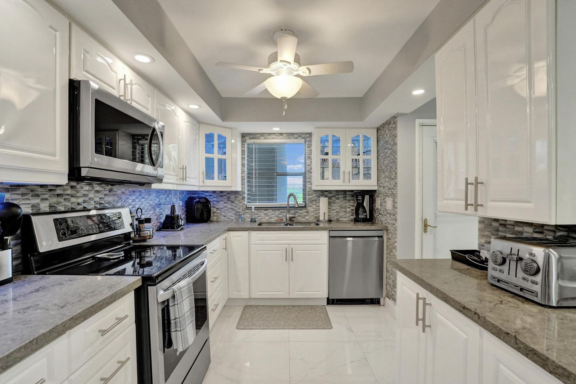 5860 NW 44th Street, Unit 314, Lauderhill, FL 33319 Photo
