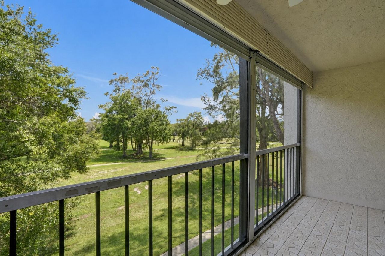 5860 NW 44th Street, Unit 314, Lauderhill, FL 33319 Photo