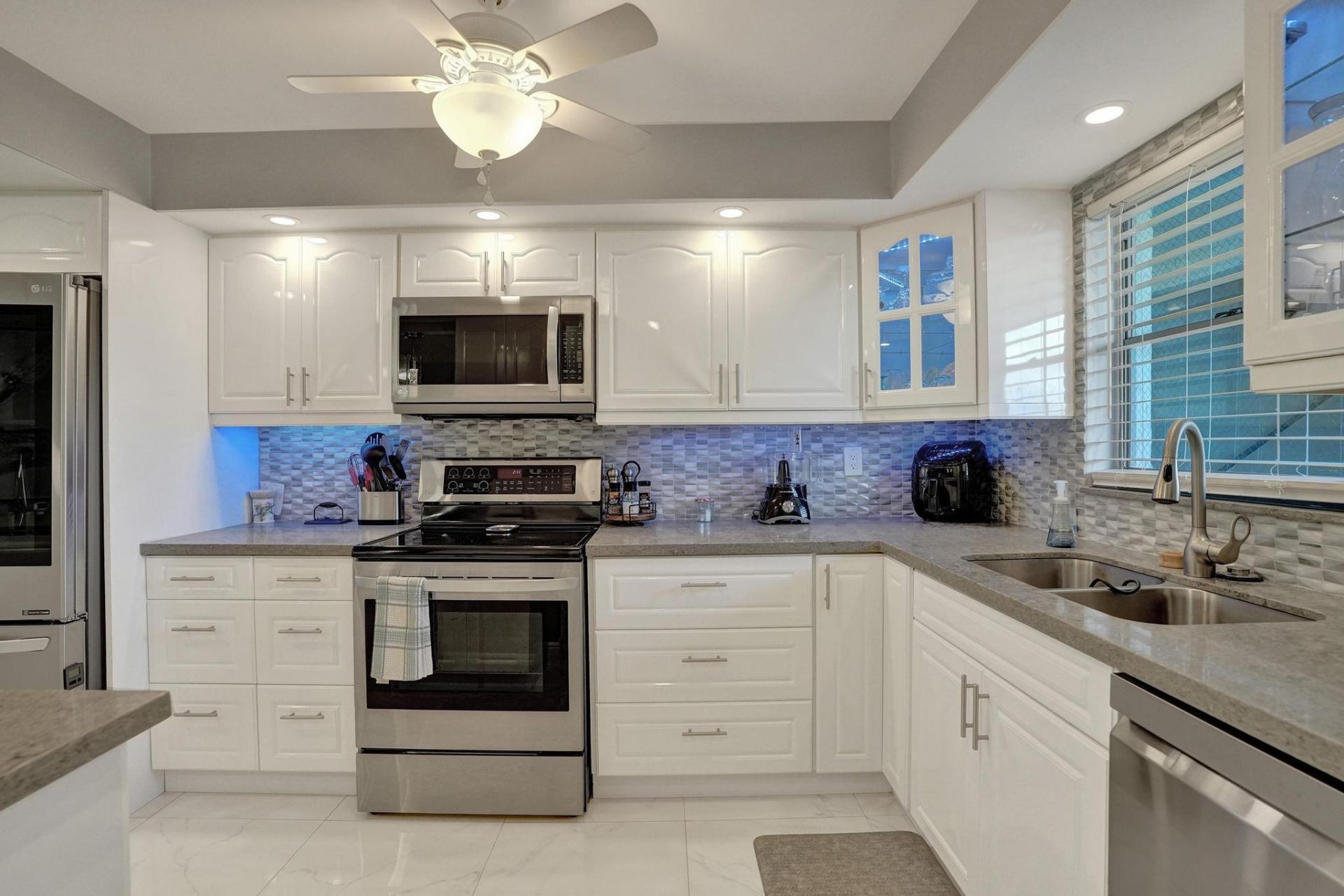 5860 NW 44th Street, Unit 314, Lauderhill, FL 33319 Photo