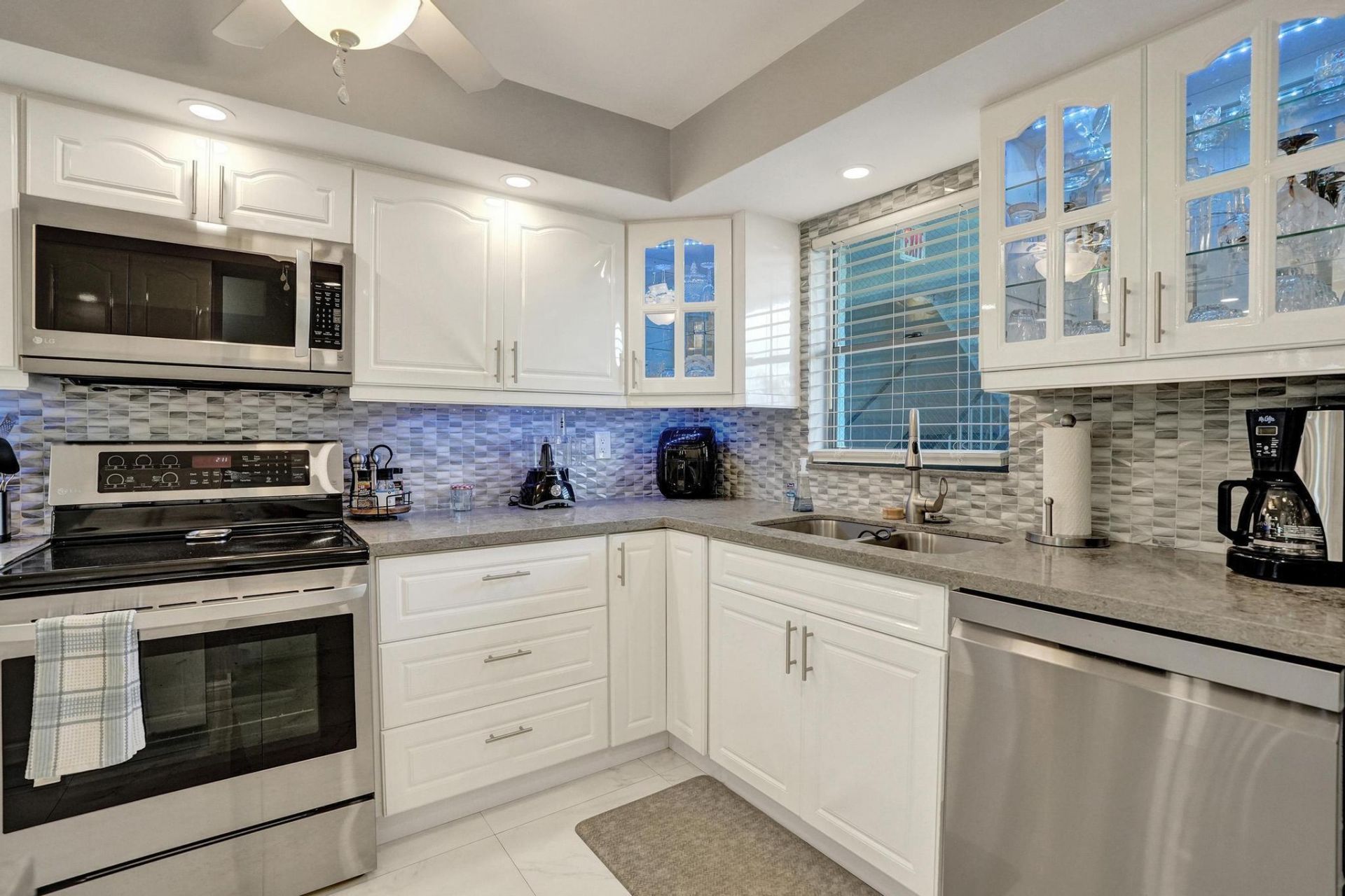 5860 NW 44th Street, Unit 314, Lauderhill, FL 33319 Photo