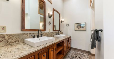 1402 Oxen Run Road, Truckee, CA 96161 Photo
