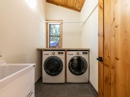 1402 Oxen Run Road, Truckee, CA 96161 Photo