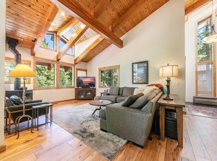 1402 Oxen Run Road, Truckee, CA 96161 Photo