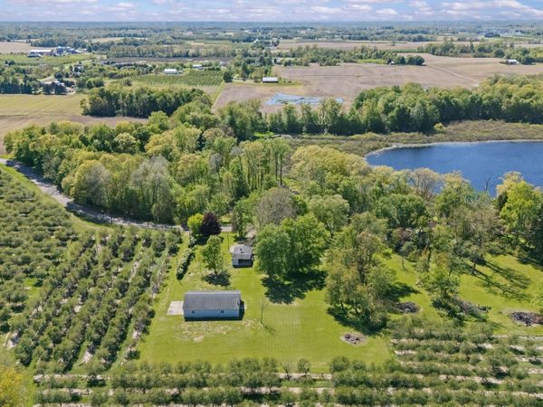 8498 Lake Road, Berrien Center, MI 49102