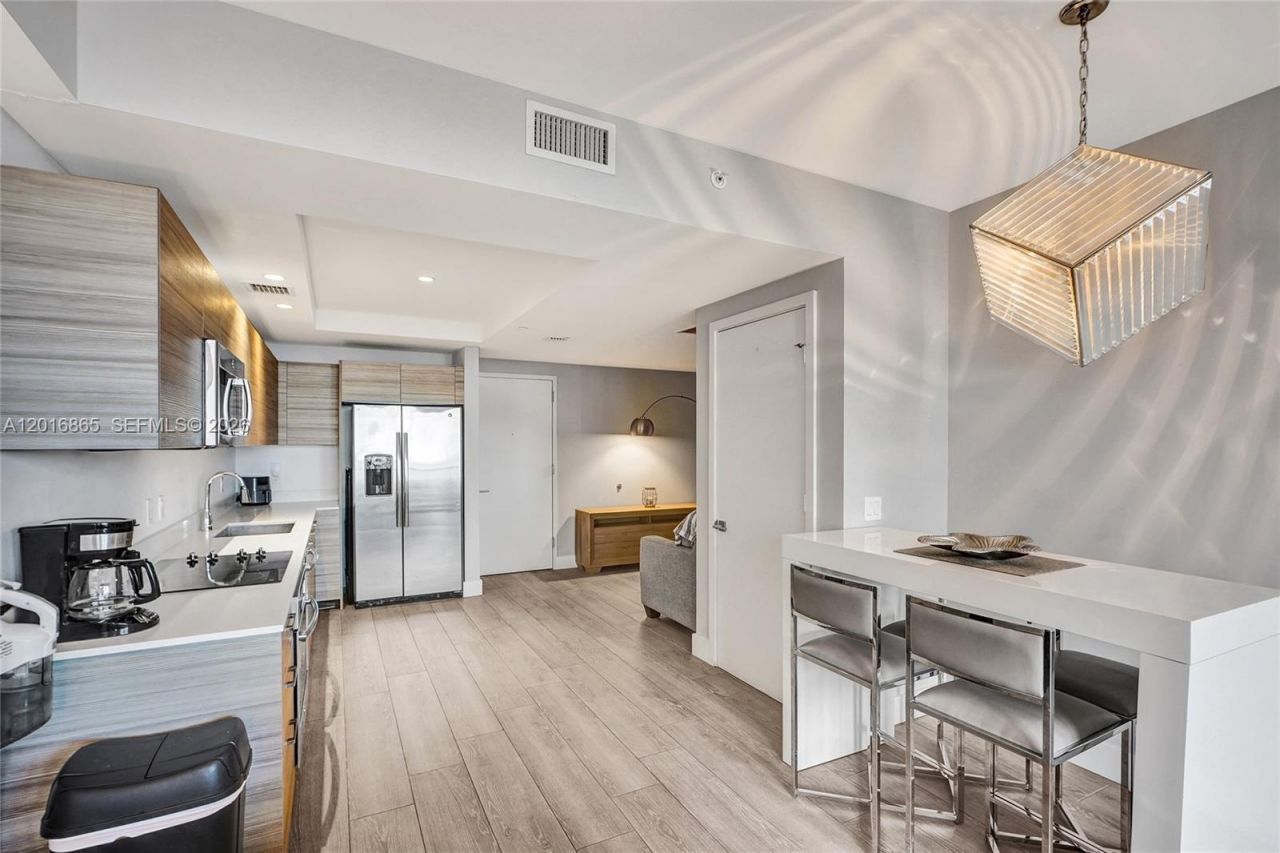 121 NE 34th St, Unit 1406A, Miami, FL 33137 Photo