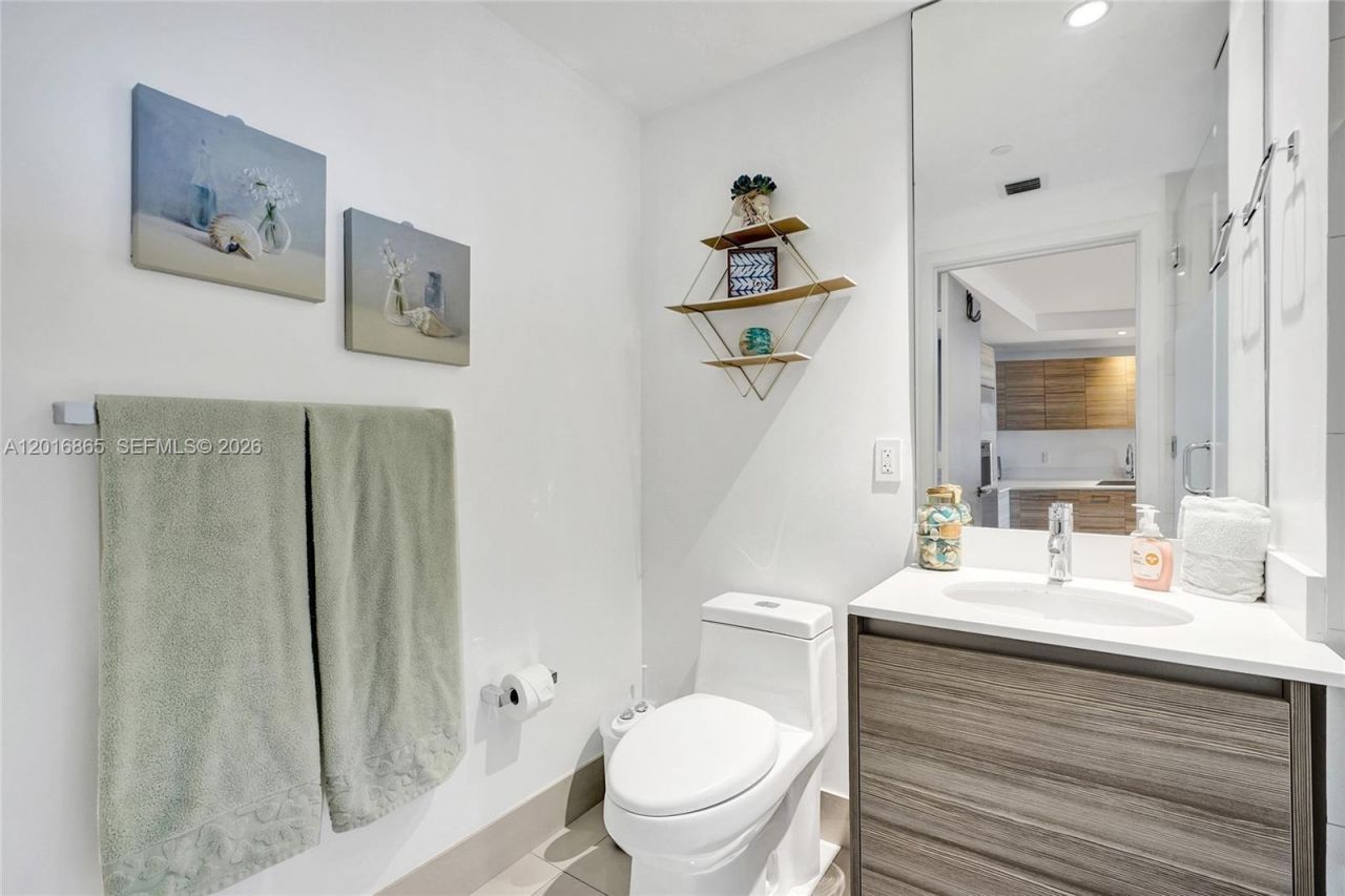 121 NE 34th St, Unit 1406A, Miami, FL 33137 Photo
