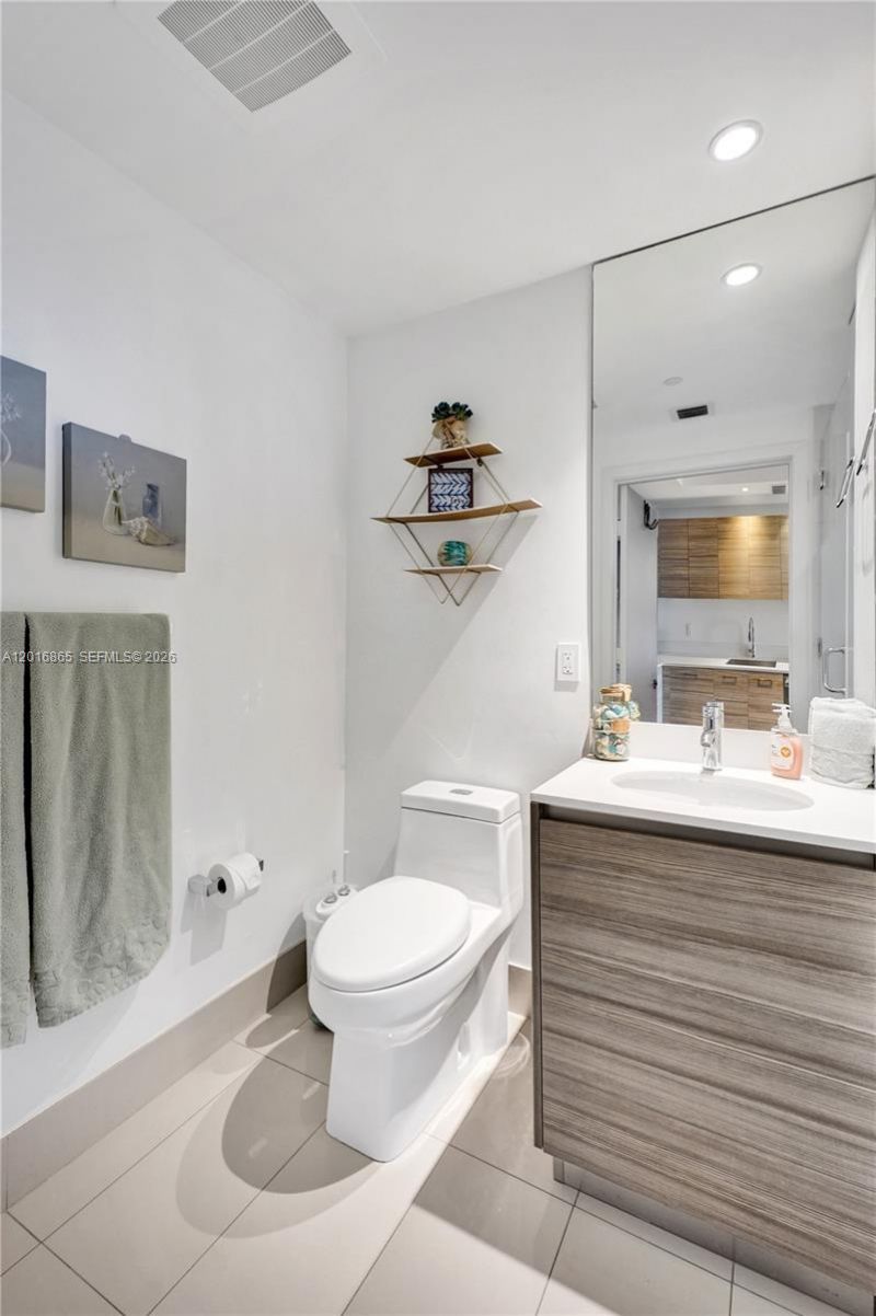 121 NE 34th St, Unit 1406A, Miami, FL 33137 Photo