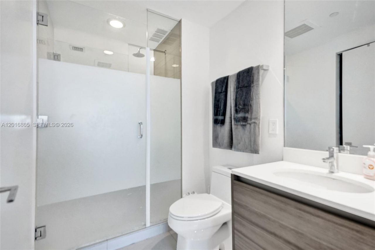 121 NE 34th St, Unit 1406A, Miami, FL 33137 Photo