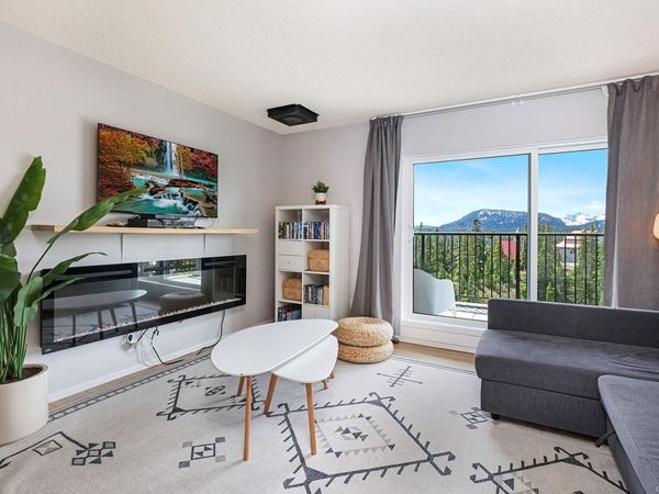 695 Castle Crag Cres, Unit #303, Courtenay, BC V9J 1L0