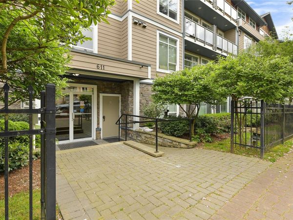 611 Goldstream Ave, Unit #205, Langford, BC V9B 2W9