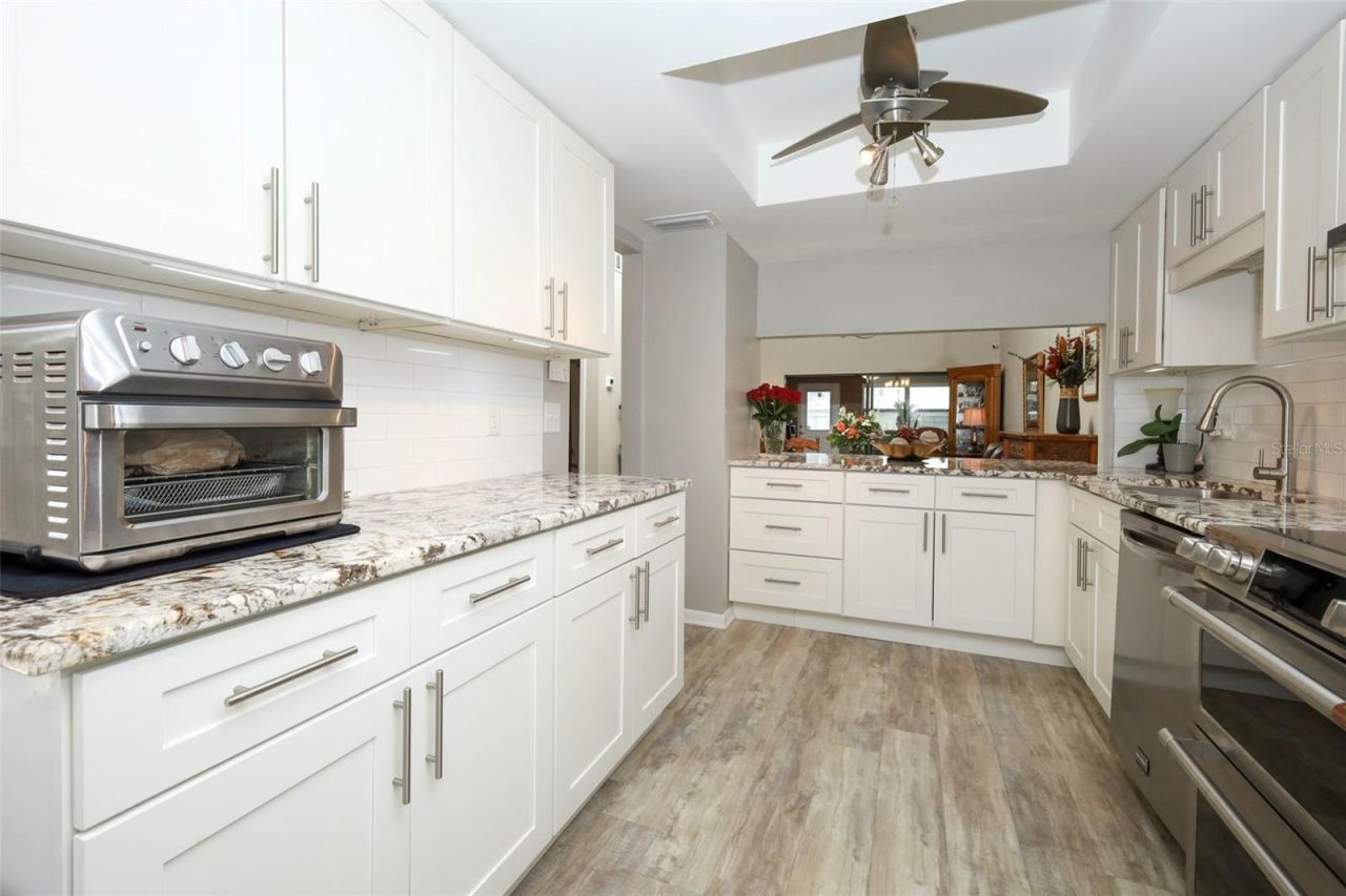 658 Woodridge Drive , Fern Park, FL 32730 Photo