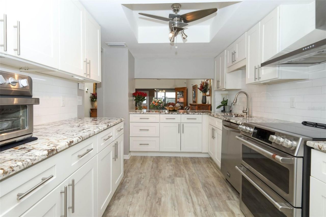 658 Woodridge Drive , Fern Park, FL 32730 Photo