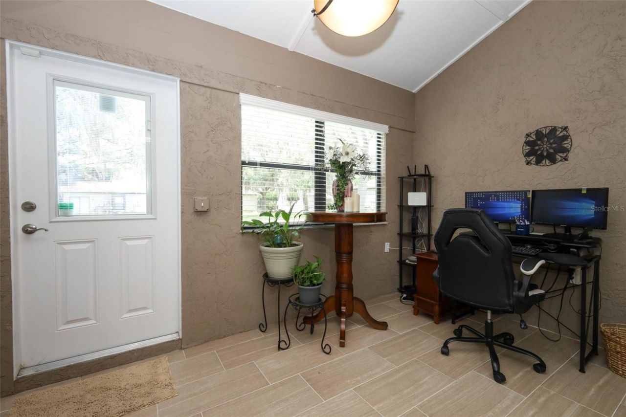 658 Woodridge Drive , Fern Park, FL 32730 Photo