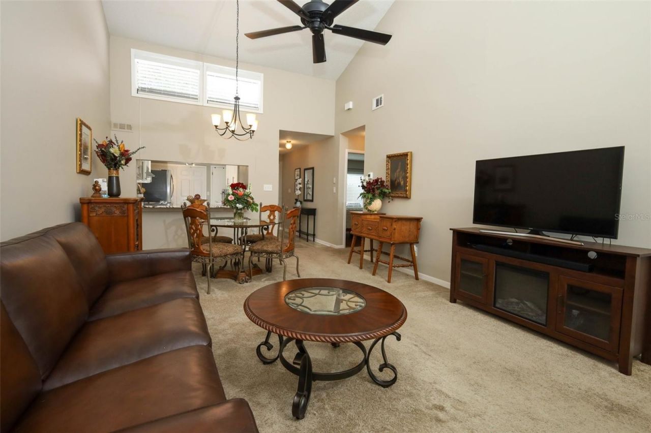658 Woodridge Drive , Fern Park, FL 32730 Photo