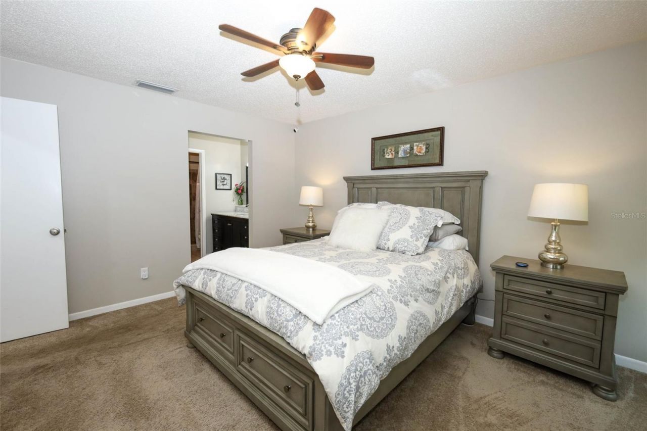 658 Woodridge Drive , Fern Park, FL 32730 Photo