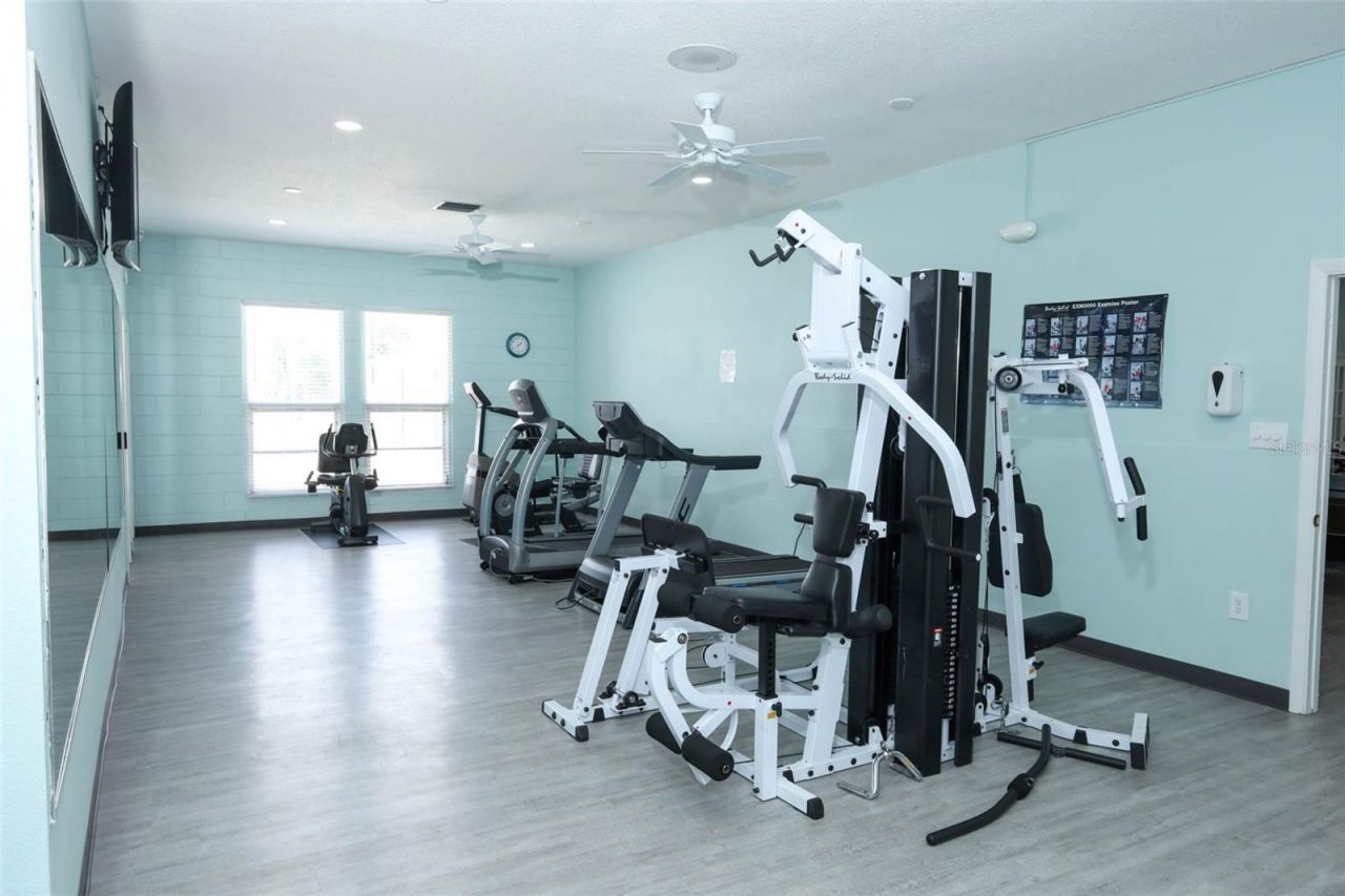 658 Woodridge Drive , Fern Park, FL 32730 Photo
