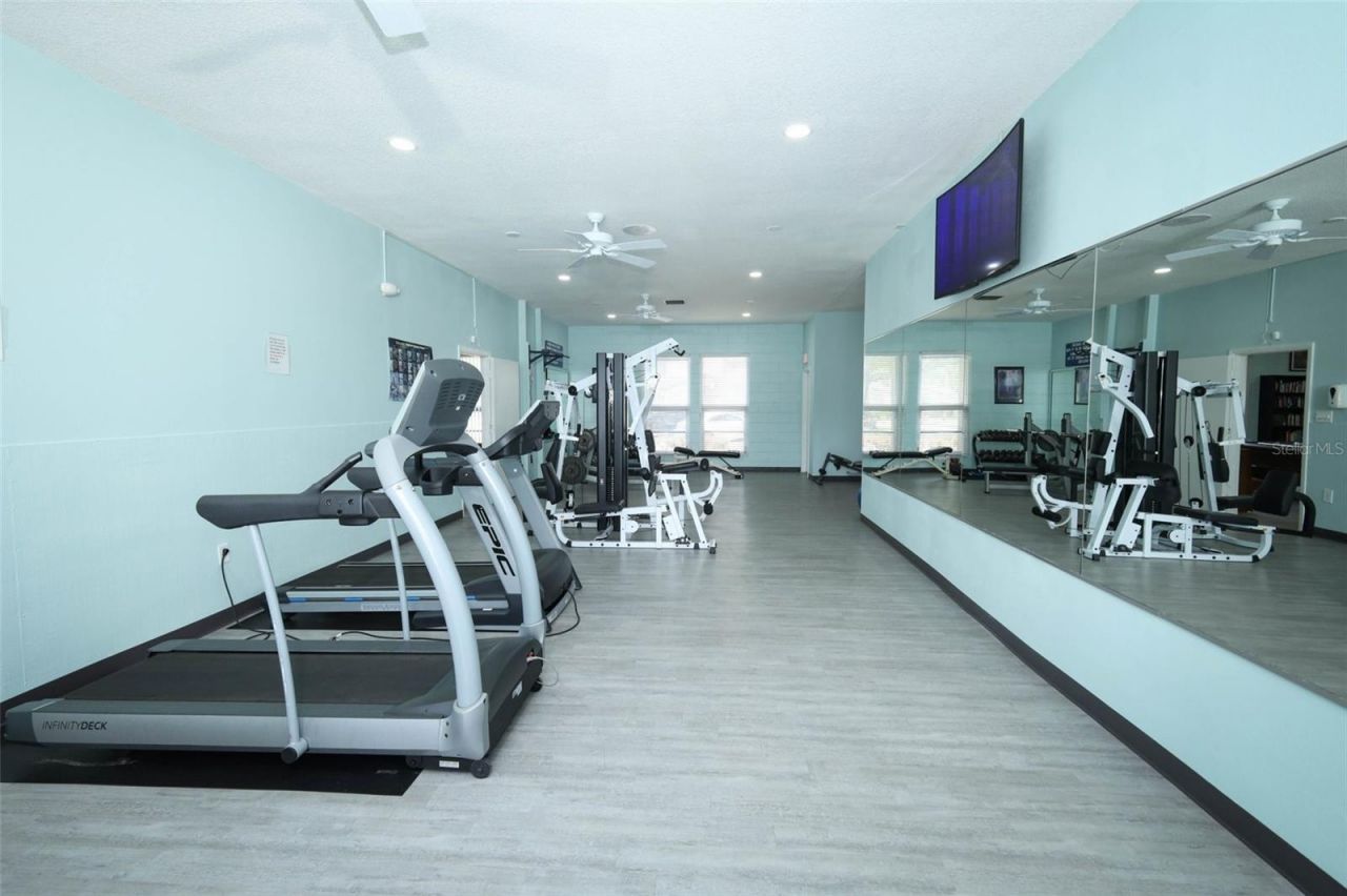 658 Woodridge Drive , Fern Park, FL 32730 Photo