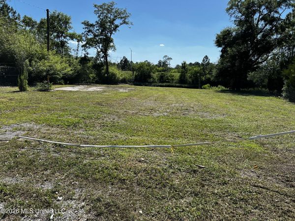201 Livingston Drive, Pass Christian, MS 39571