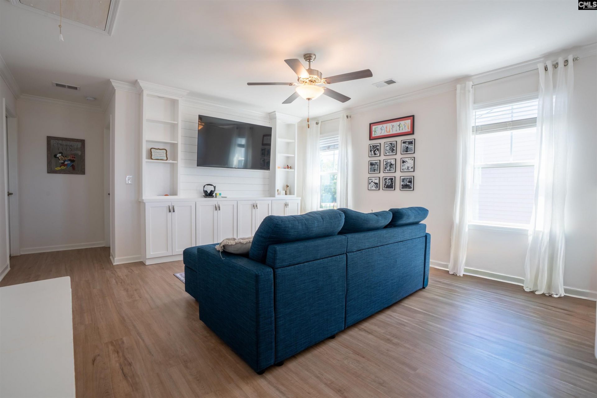 838 Bergenfield Lane Photo 15