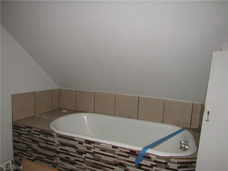 3557 E 139th Street, Cleveland, OH 44120 Photo 25