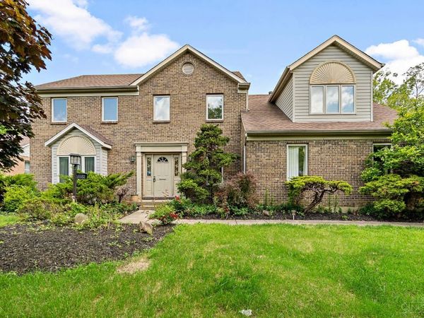 1482 Waycross Road, Forest Park, OH 45240