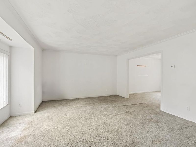 1482 Waycross Road, Forest Park, OH 45240 Photo 6