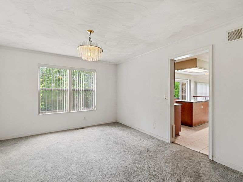 1482 Waycross Road, Forest Park, OH 45240 Photo 8