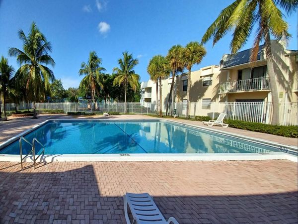 409 Executive Center Drive, Unit 209, West Palm Beach, FL 33401