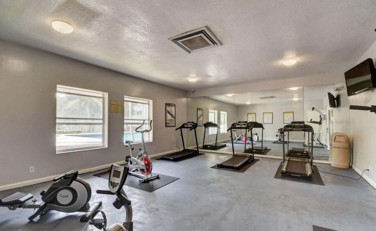 409 Executive Center Drive, Unit 209, West Palm Beach, FL 33401 Photo
