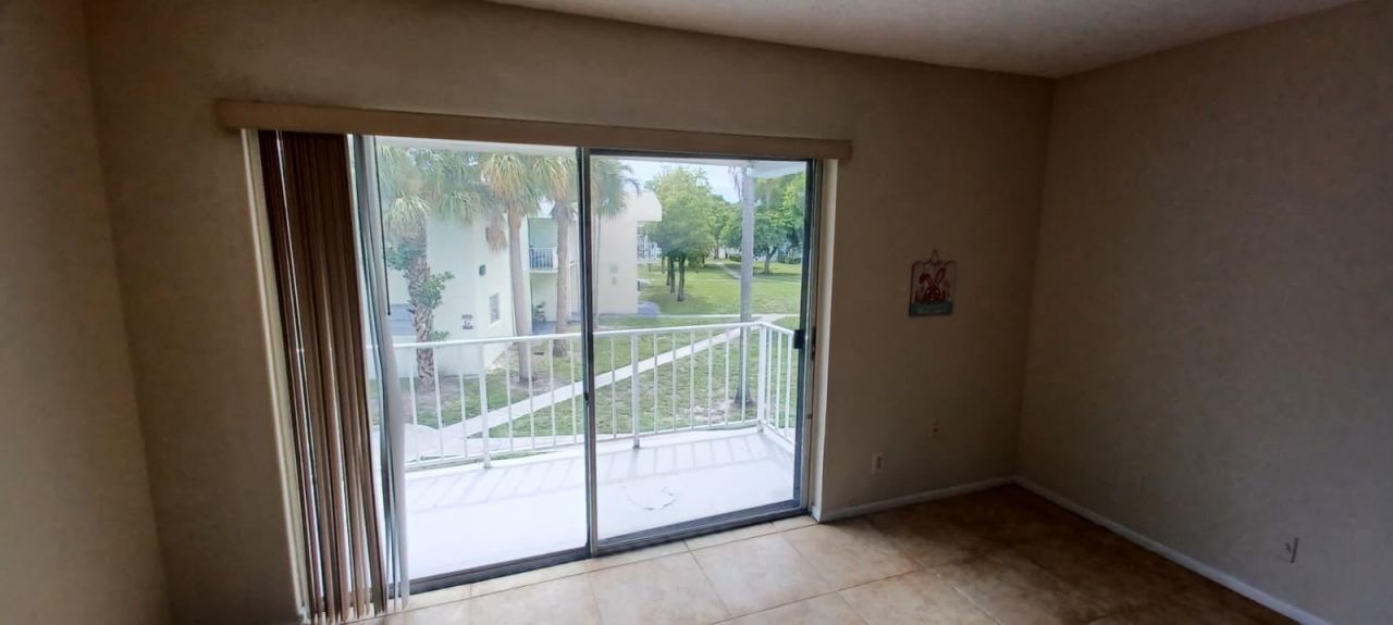 409 Executive Center Drive, Unit 209, West Palm Beach, FL 33401 Photo