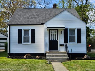 317 Michigan Avenue, Pontiac, MI 48342