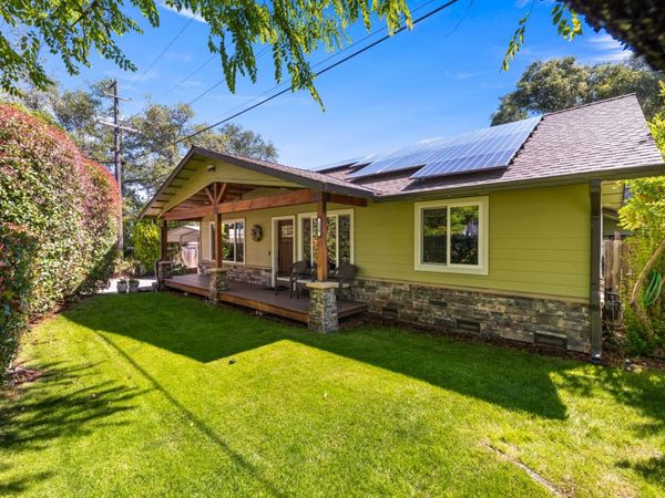 230 Oakhill Way, Auburn, CA 95603
