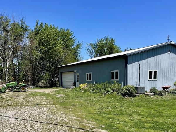14681 Toad Hill Road , Wapella, IL 61777