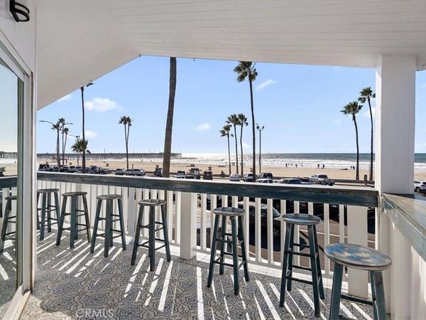 2214 W Oceanfront, Unit B, Newport Beach, CA 92663