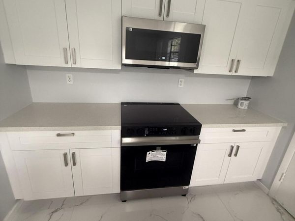 9150 NW 38th Drive, Unit 106, Coral Springs, FL 33065