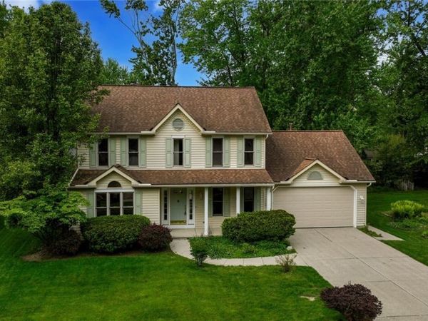 8460 Old Post Road, Olmsted Falls, OH 44138