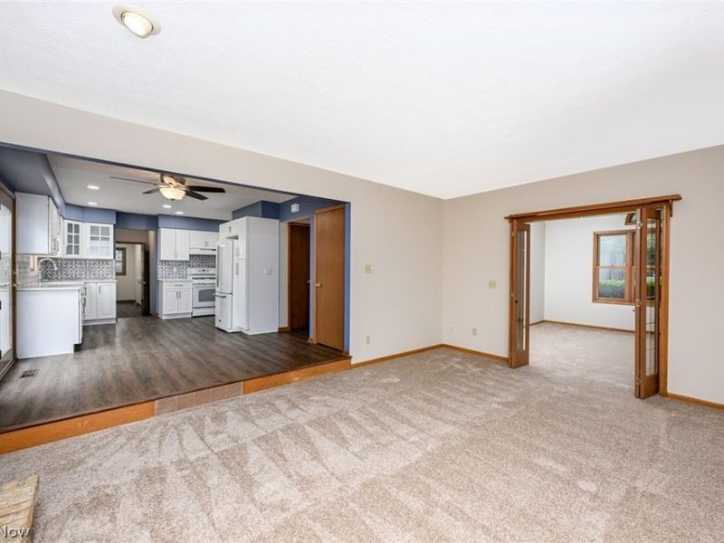 8460 Old Post Road, Olmsted Falls, OH 44138 Photo 12