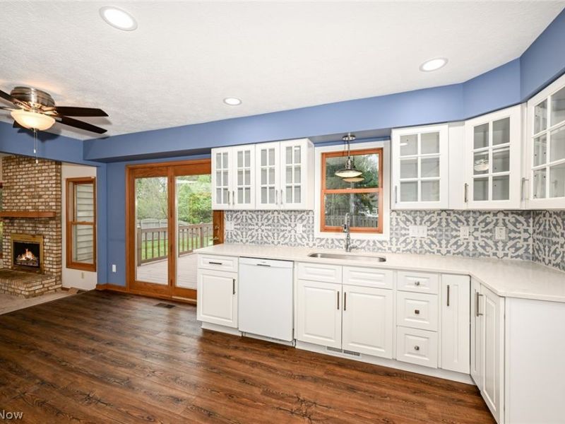 8460 Old Post Road, Olmsted Falls, OH 44138 Photo 16