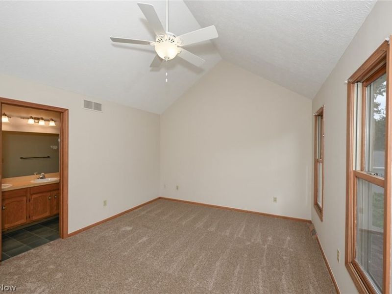 8460 Old Post Road, Olmsted Falls, OH 44138 Photo 26
