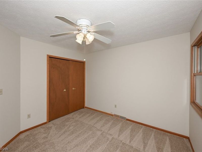 8460 Old Post Road, Olmsted Falls, OH 44138 Photo 35