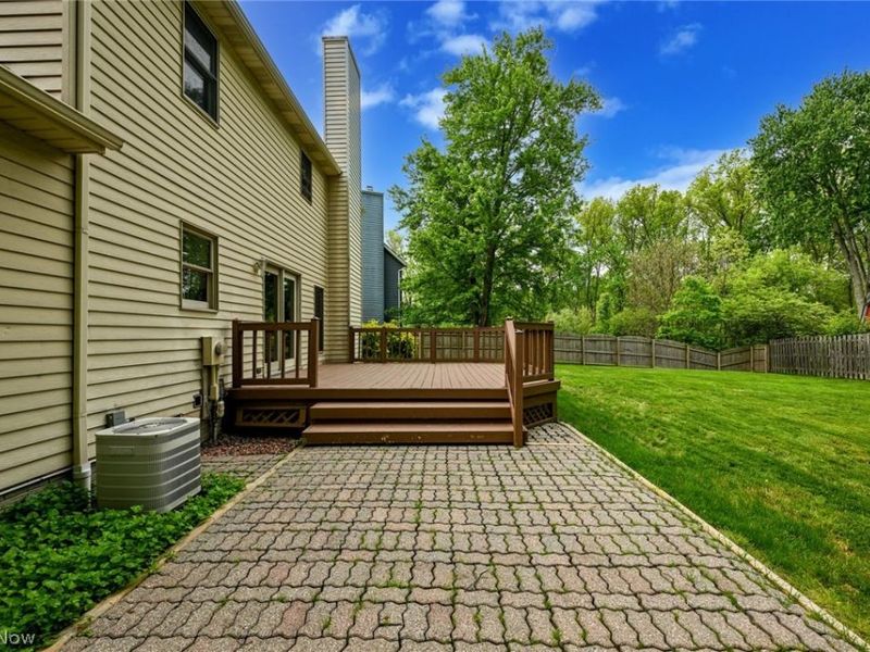 8460 Old Post Road, Olmsted Falls, OH 44138 Photo 6