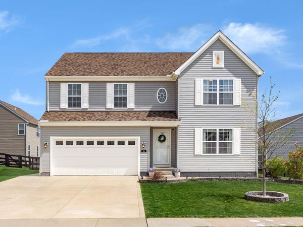 198 Rosewood Loop SW, Commercial Point, OH 43116