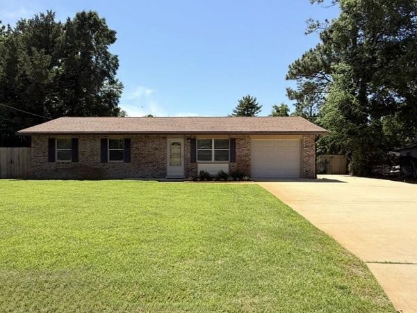 21 Mary Esther Drive, Mary Esther, FL 32569